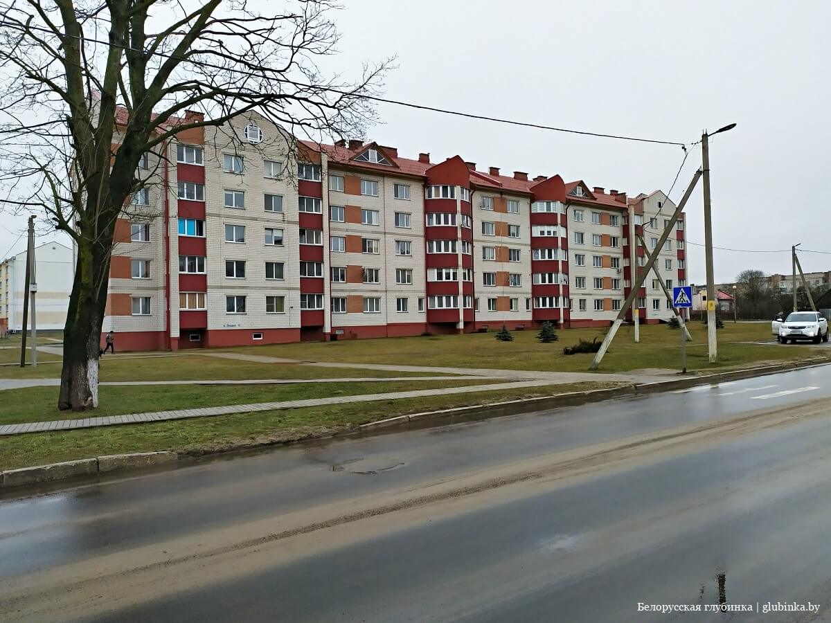 код кормы гомельской области. img 20200306 135200 10. код кормы гомельской области фото. код кормы гомельской области-img 20200306 135200 10. картинка код кормы гомельской области. картинка img 20200306 135200 10. Корма́ (белор. Карма ) — городской посёлок, административный центр Кормянского района Гомельской области Белоруссии. Расположен на реке Сож при впадении в неё реки Кормянки в 110 км от Гомеля, 55 км от железнодорожной станции Рогачёв на линии Могилёв—Жлобин, автодорогами соединён с Чечерском и с автодорогами Бобруйск—Кричев и Гомель—Могилёв. Население 6,2 тыс. чел. (2006).
