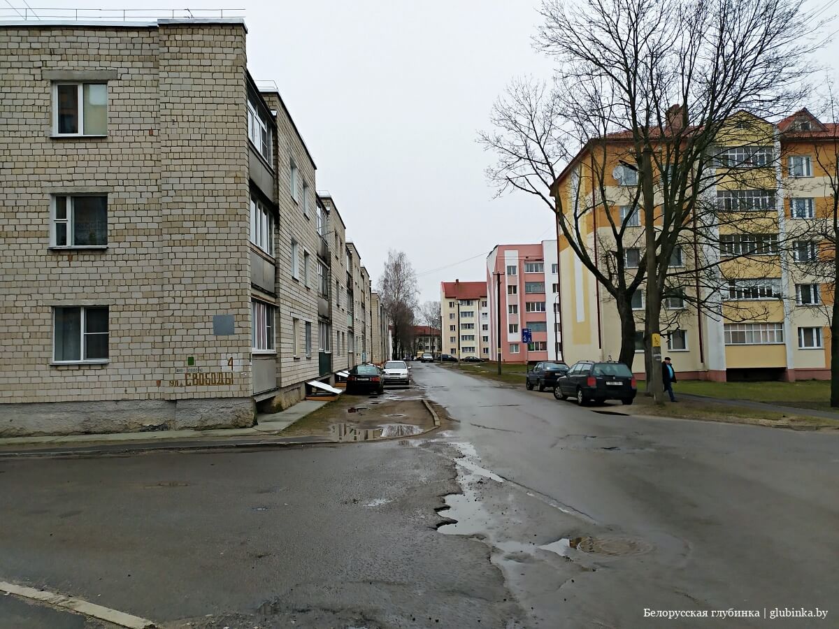 код кормы гомельской области. img 20200306 135342 13. код кормы гомельской области фото. код кормы гомельской области-img 20200306 135342 13. картинка код кормы гомельской области. картинка img 20200306 135342 13. Корма́ (белор. Карма ) — городской посёлок, административный центр Кормянского района Гомельской области Белоруссии. Расположен на реке Сож при впадении в неё реки Кормянки в 110 км от Гомеля, 55 км от железнодорожной станции Рогачёв на линии Могилёв—Жлобин, автодорогами соединён с Чечерском и с автодорогами Бобруйск—Кричев и Гомель—Могилёв. Население 6,2 тыс. чел. (2006).