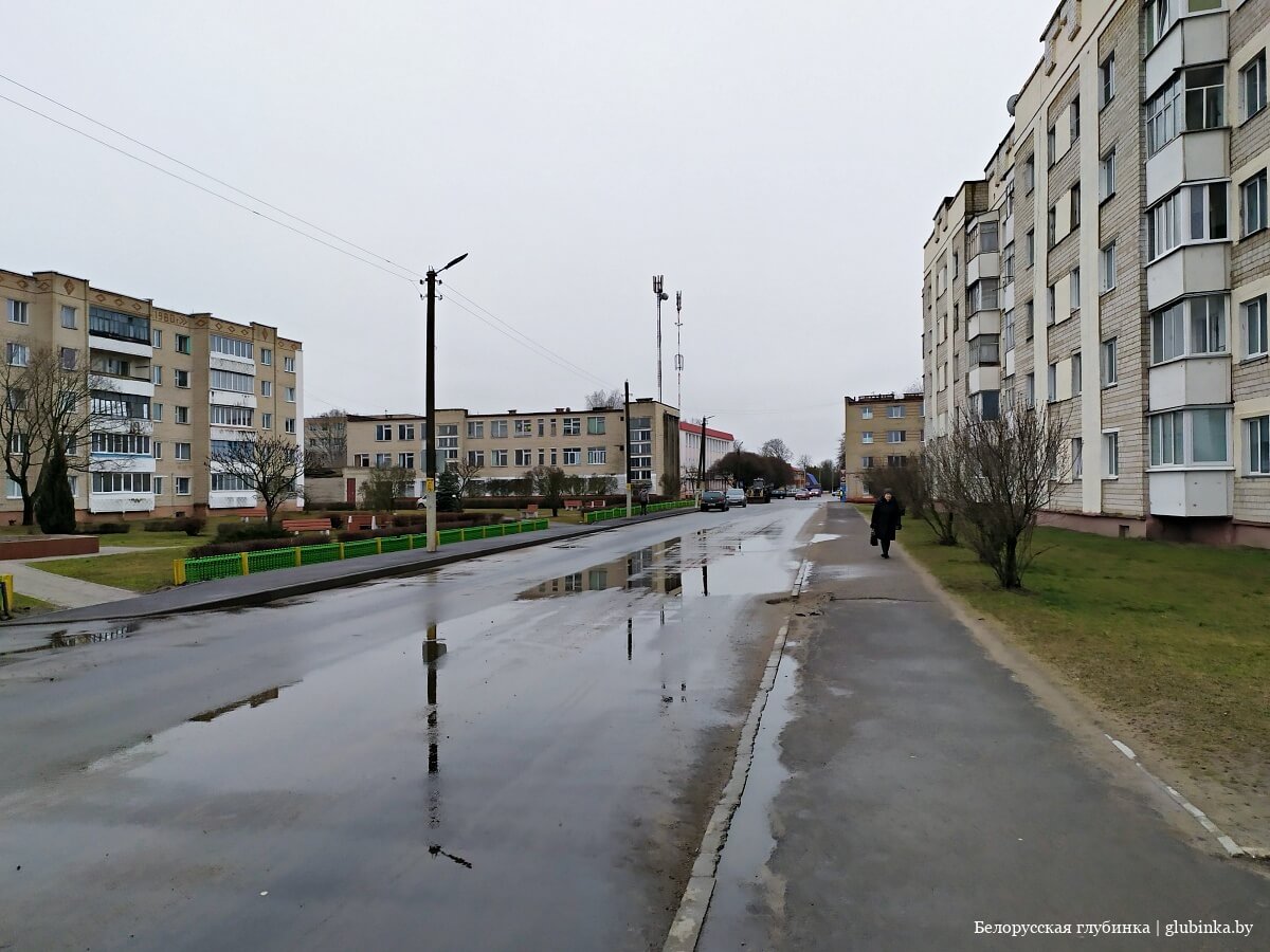 код кормы гомельской области. img 20200306 135452 14. код кормы гомельской области фото. код кормы гомельской области-img 20200306 135452 14. картинка код кормы гомельской области. картинка img 20200306 135452 14. Корма́ (белор. Карма ) — городской посёлок, административный центр Кормянского района Гомельской области Белоруссии. Расположен на реке Сож при впадении в неё реки Кормянки в 110 км от Гомеля, 55 км от железнодорожной станции Рогачёв на линии Могилёв—Жлобин, автодорогами соединён с Чечерском и с автодорогами Бобруйск—Кричев и Гомель—Могилёв. Население 6,2 тыс. чел. (2006).