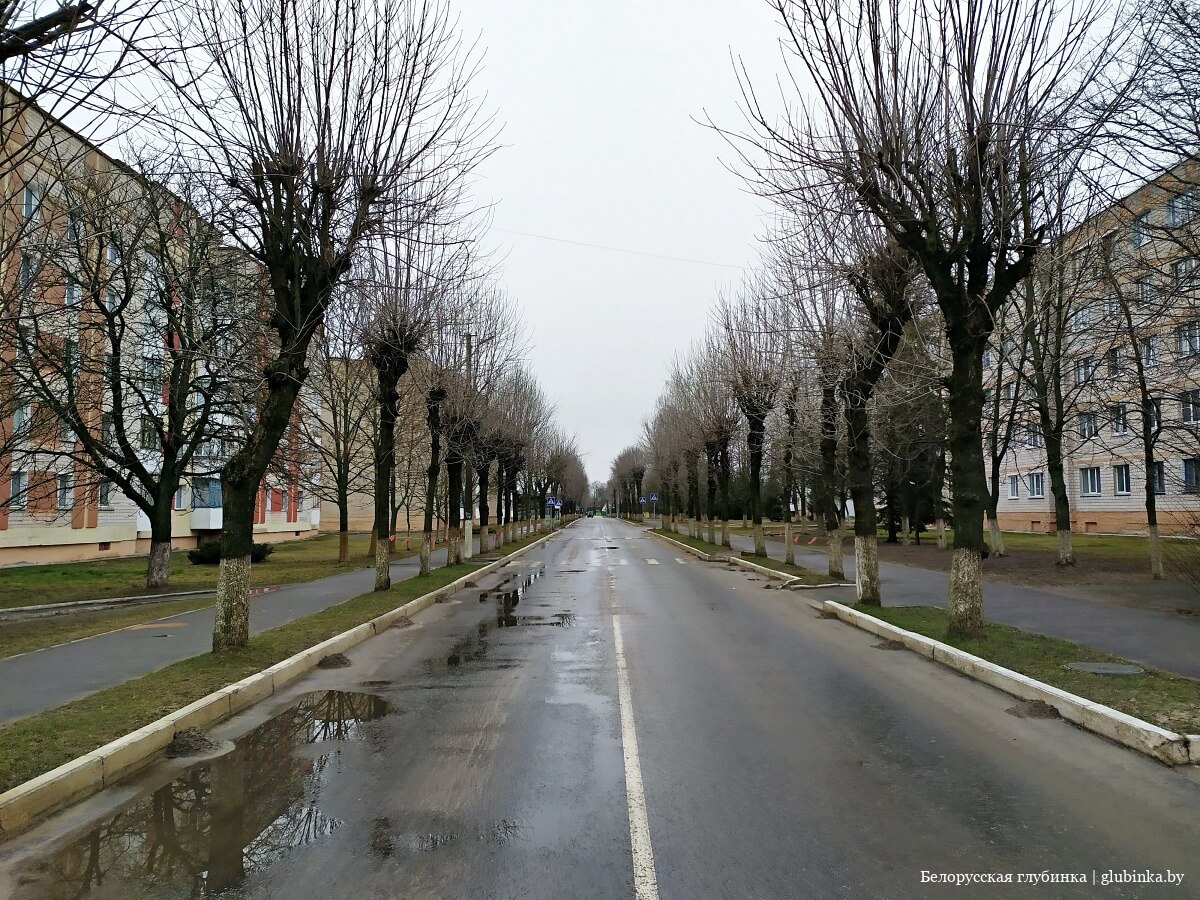 код кормы гомельской области. img 20200306 135839 12. код кормы гомельской области фото. код кормы гомельской области-img 20200306 135839 12. картинка код кормы гомельской области. картинка img 20200306 135839 12. Корма́ (белор. Карма ) — городской посёлок, административный центр Кормянского района Гомельской области Белоруссии. Расположен на реке Сож при впадении в неё реки Кормянки в 110 км от Гомеля, 55 км от железнодорожной станции Рогачёв на линии Могилёв—Жлобин, автодорогами соединён с Чечерском и с автодорогами Бобруйск—Кричев и Гомель—Могилёв. Население 6,2 тыс. чел. (2006).