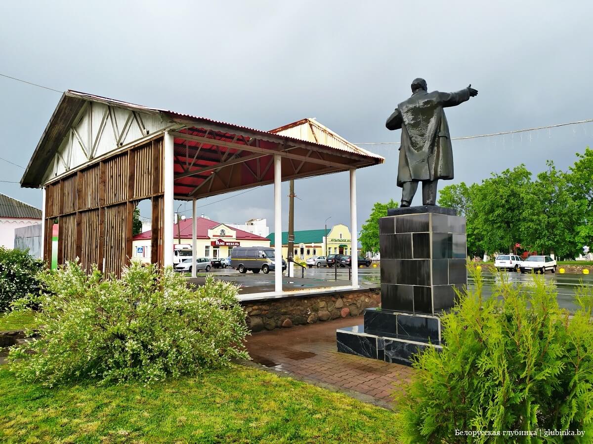 Копыль. Памятник д. Конюхи Копыльского района РБ. П.Копыль.