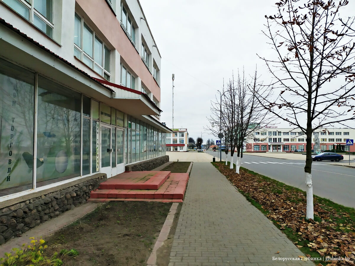 код березино минской области. img 20201111 161949 20. код березино минской области фото. код березино минской области-img 20201111 161949 20. картинка код березино минской области. картинка img 20201111 161949 20. Город Березино находится в центре Беларуси. Центр Березинского района Минской области стоит на реке Березина. От Минска его отделяет около ста километров. Через город проходит автотрасса Минск — Могилев. Когда на этом месте поселились люди — точно не известно, однако река Березина, которая являлась частью водного пути «из варяг в греки» указывает на то, что поселение здесь появилось как перевалочный пункт и торговый центр.